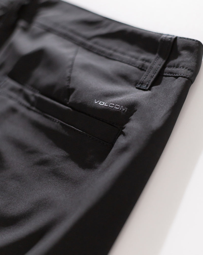 Bermuda Híbrida Volcom Thriller Black