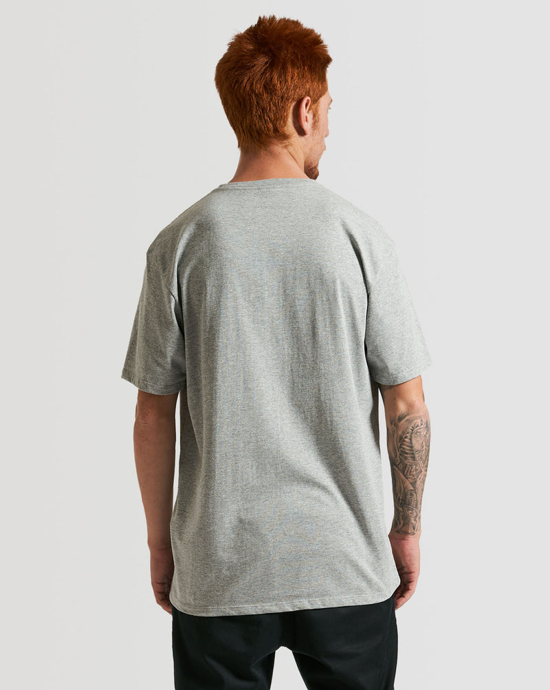 Camiseta Volcom Regular Studio Cinza