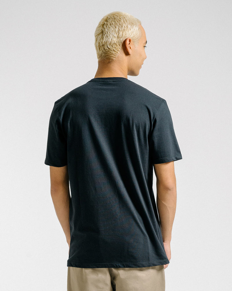 Camiseta Volcom Regular Counter Part Preta