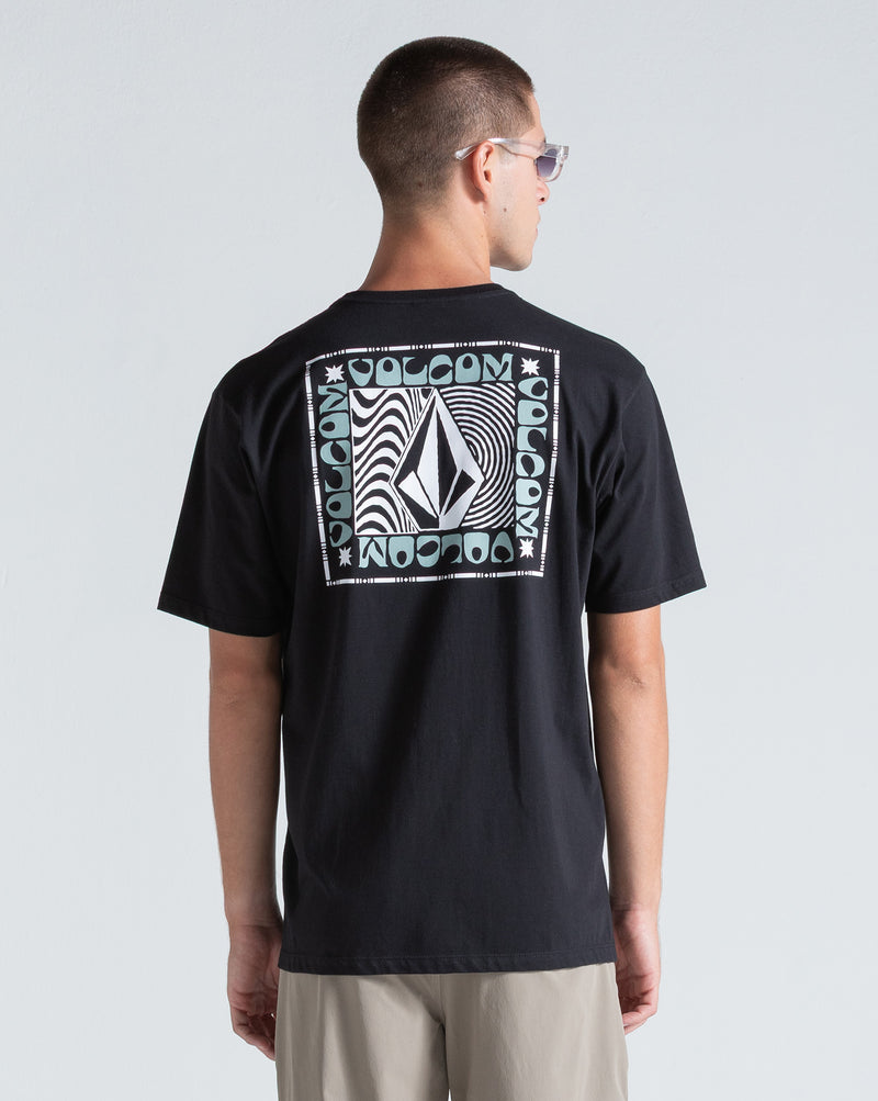 Camiseta Regular Volcom Wavy Train Preta