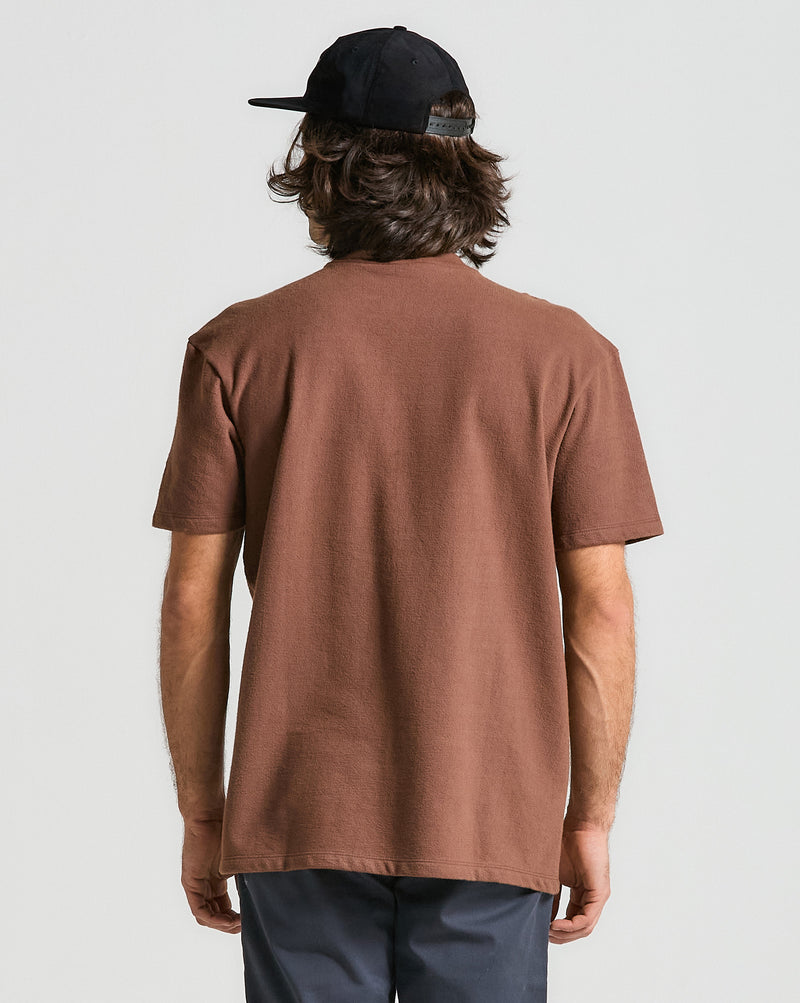 Camiseta Volcom Comfort Signature Marrom