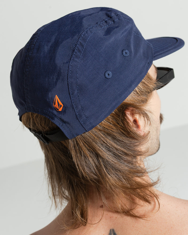 Boné Volcom FA x Alucinandinho J Fox Azul Marinho