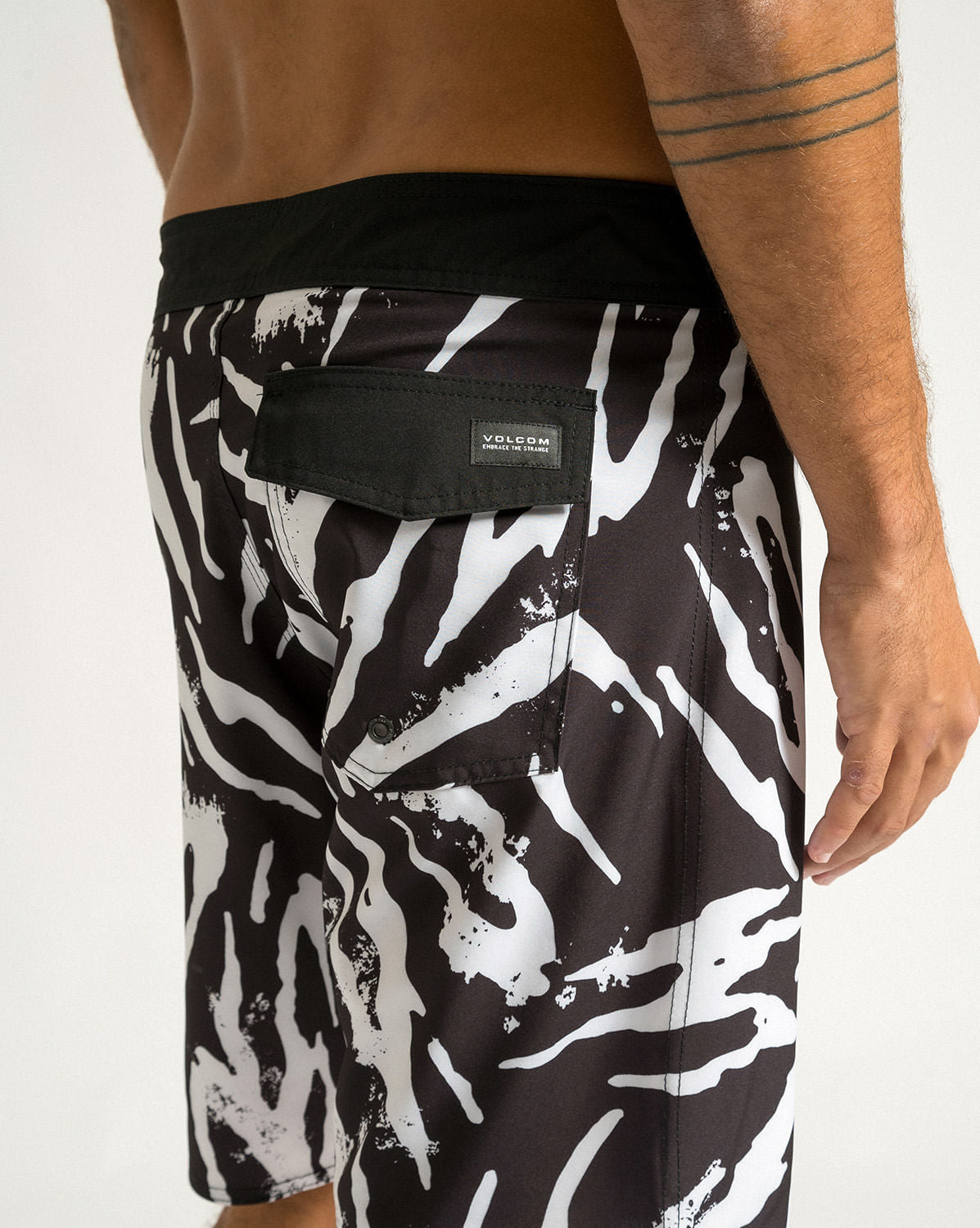 Boardshort Volcom Party Animals Preto