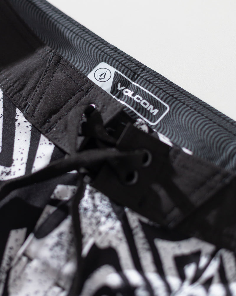 Boardshort Volcom Infusion Preto