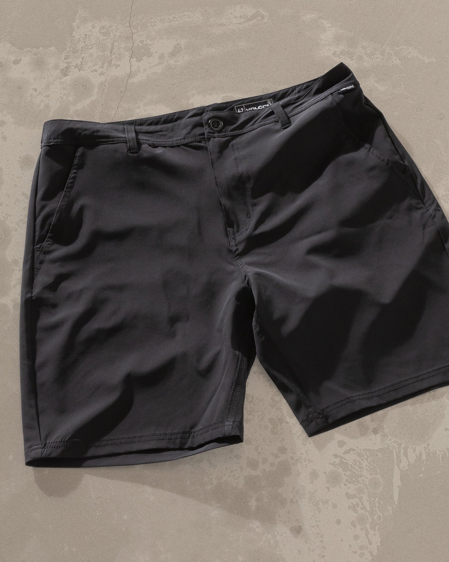 Bermuda Híbrida Volcom Thriller Black - Volcom Brasil - Loja Oficial