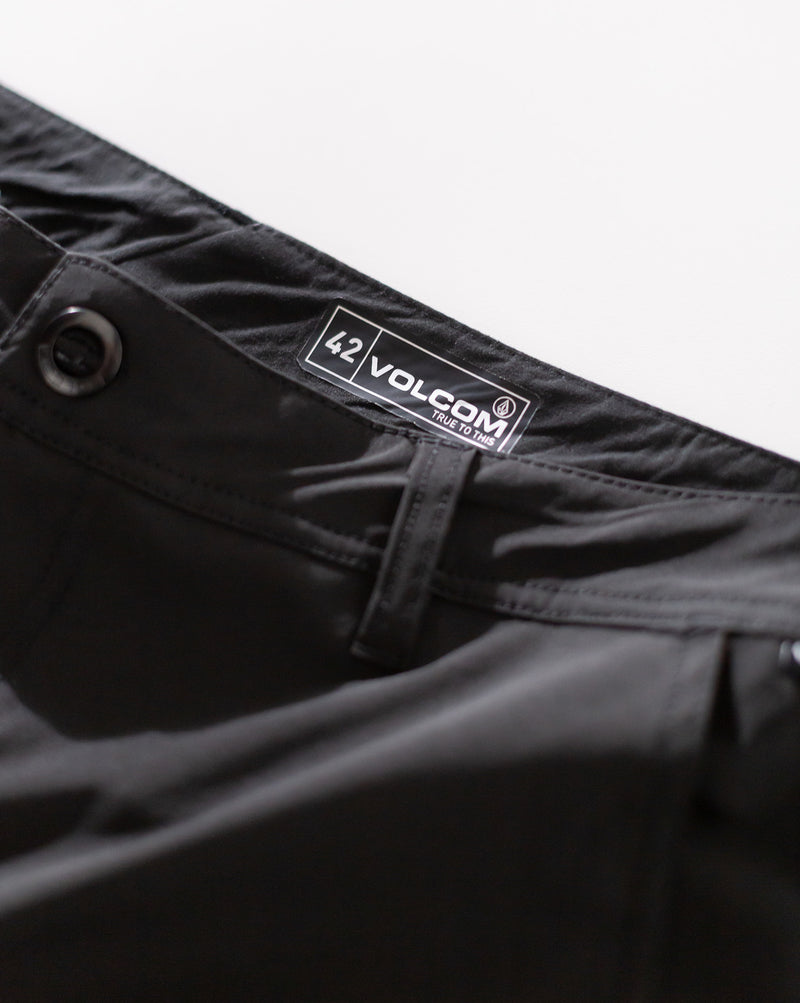 Bermuda Híbrida Volcom Thriller Black