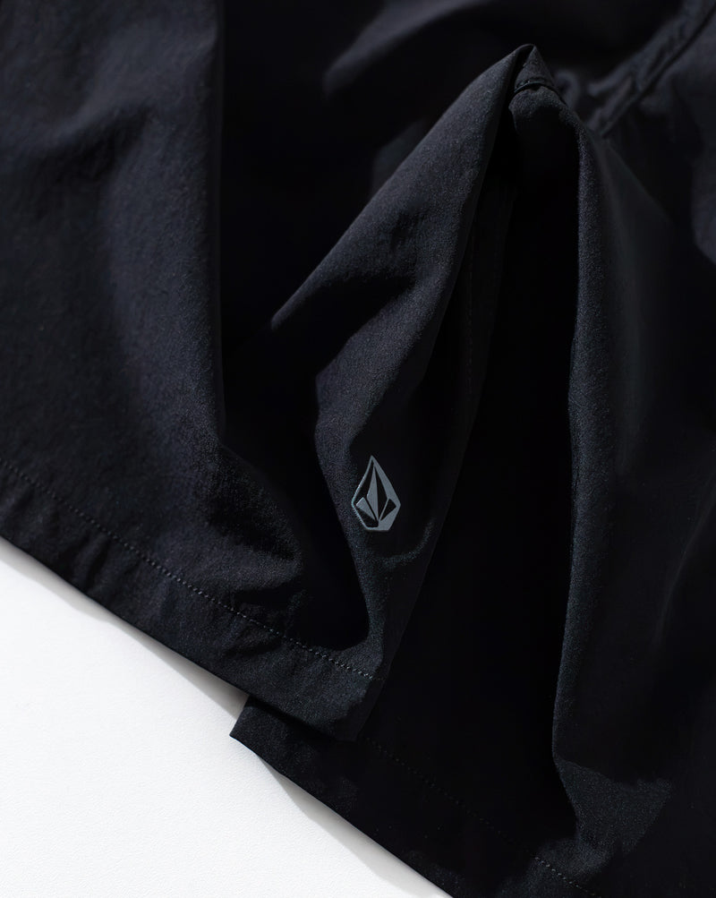 Bermuda Híbrida Volcom Cashed Cargo Black