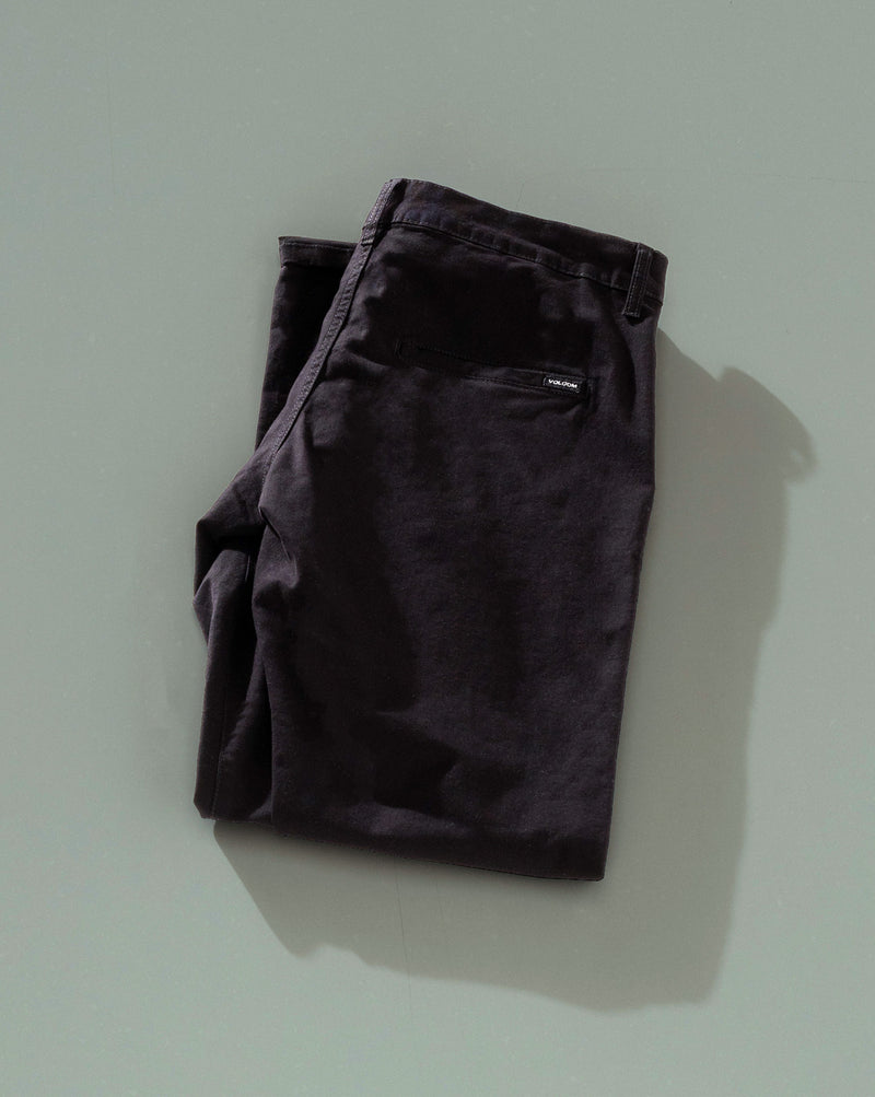 Calça Volcom Regular Chino Preta