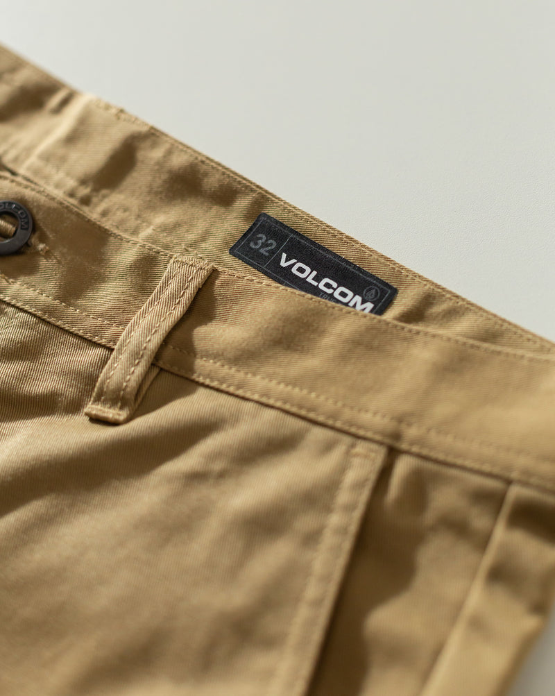 Calça Volcom Frickin Chino Caqui
