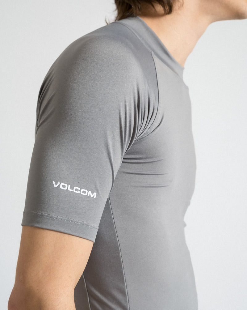 Lycra Volcom Manga Curta Lido Stone Chumbo