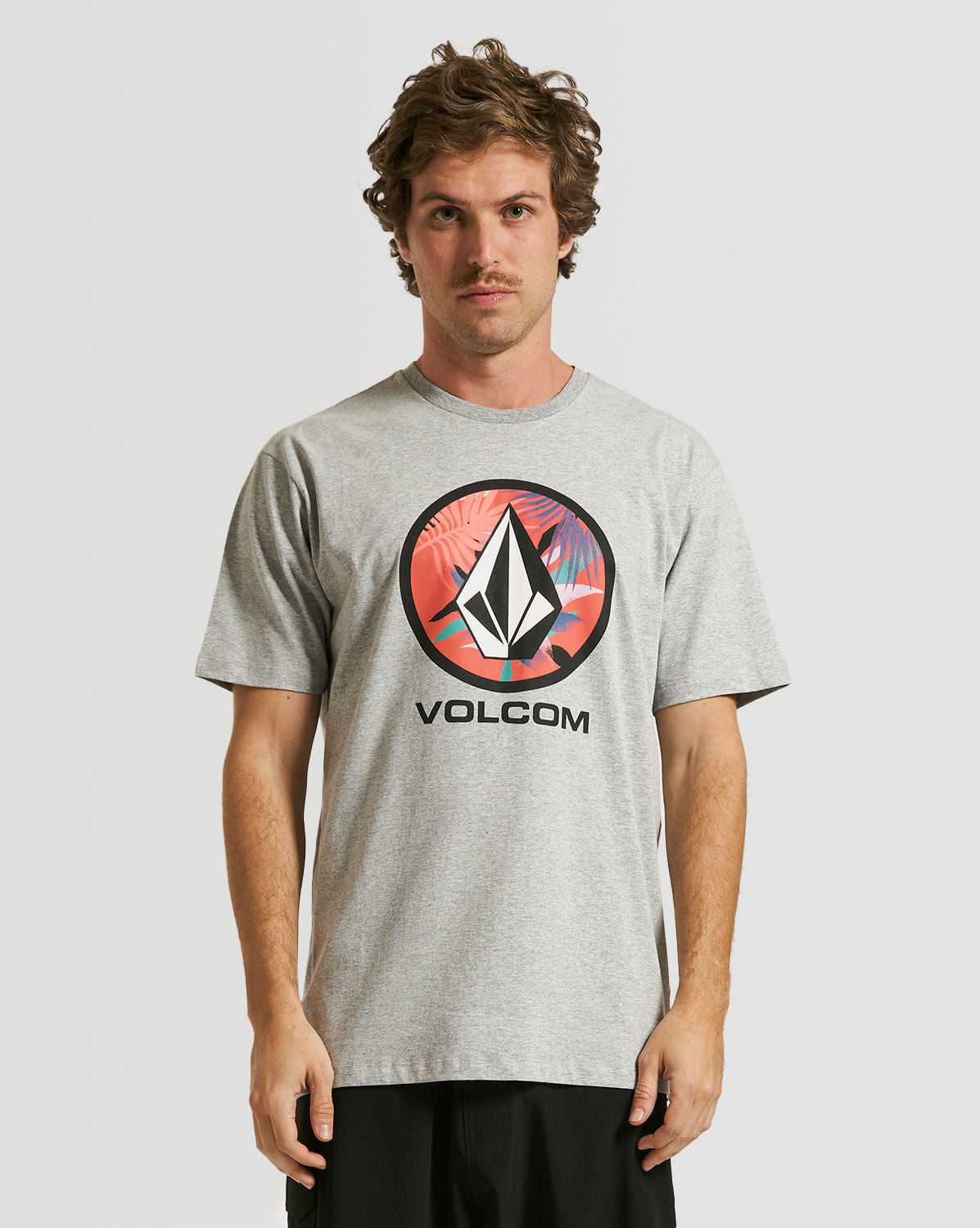 Camiseta Volcom Regular Circle Stone Leaf Cinza