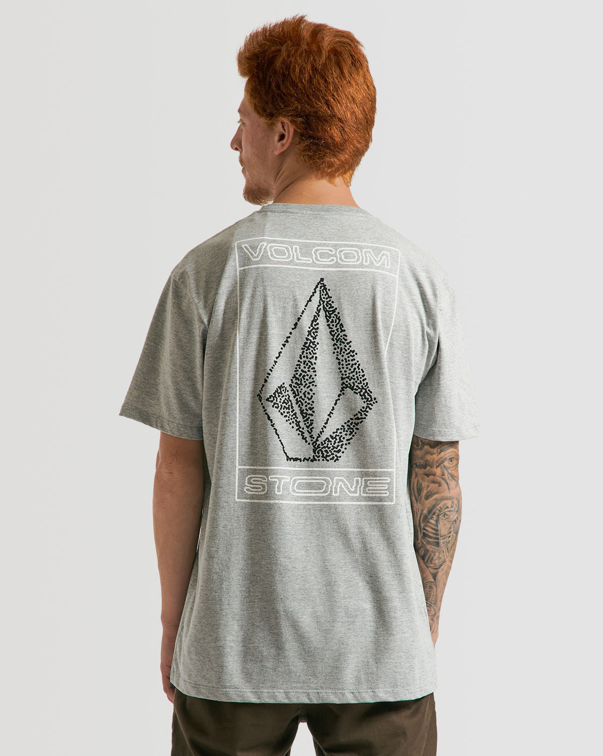 Camiseta Volcom Regular Scifi Cinza