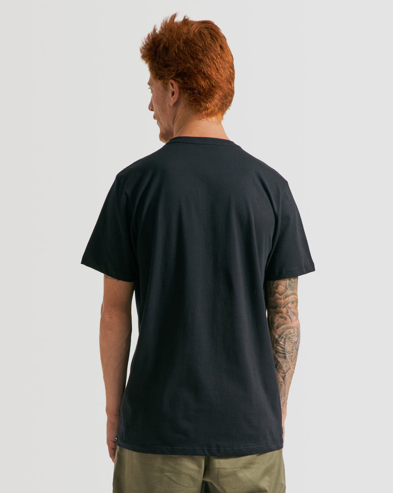 Camiseta Volcom Long Fit Solid Pocket Preta