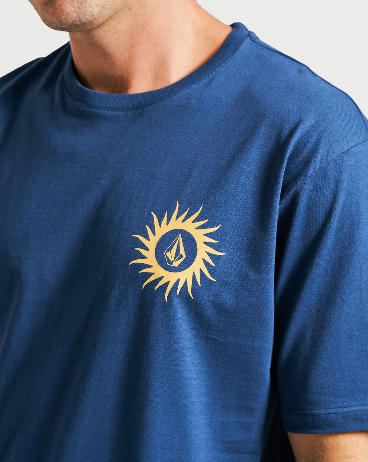 Camiseta Volcom Regular Sunrizer Azul