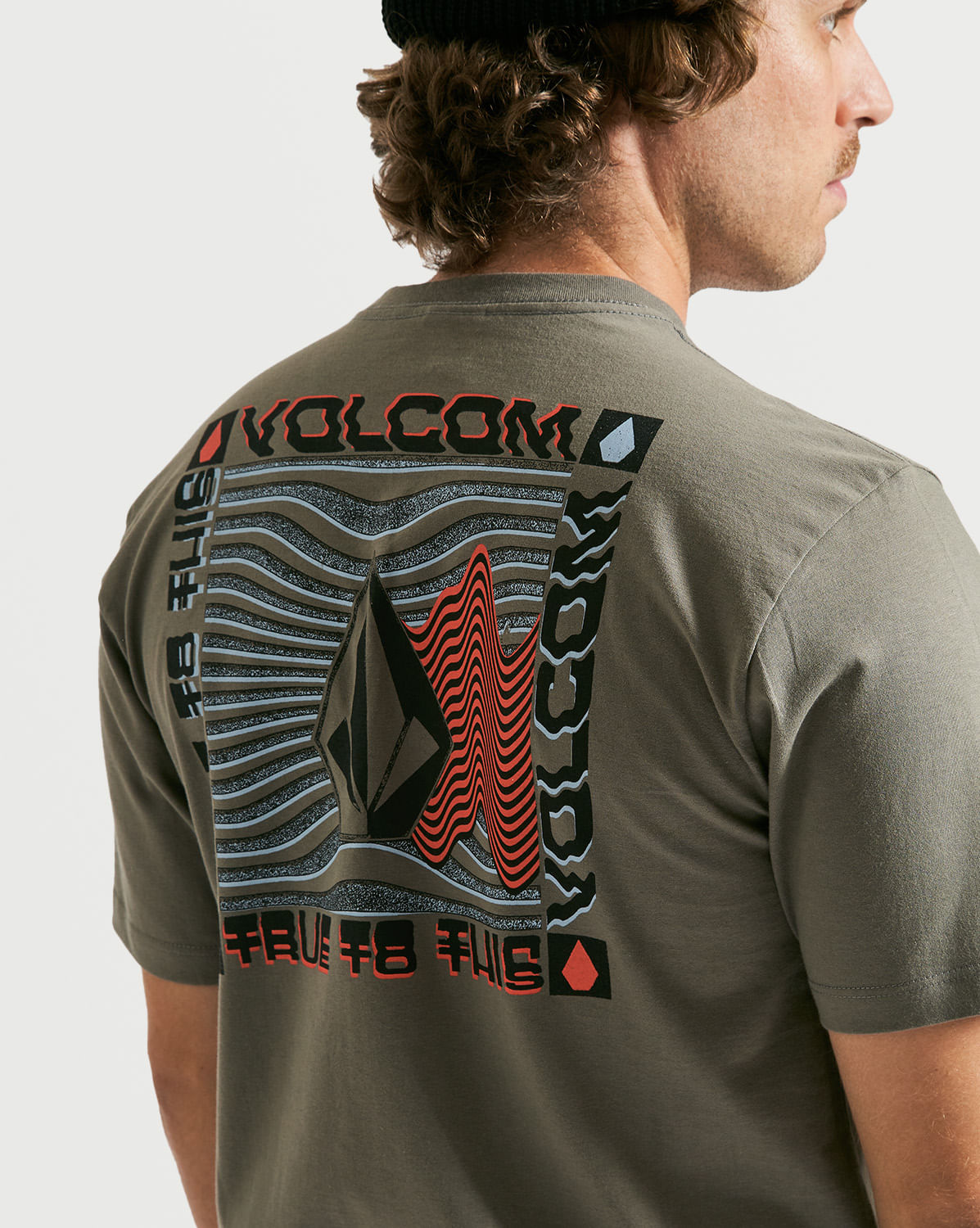 Camiseta Volcom Regular Slider Cinza