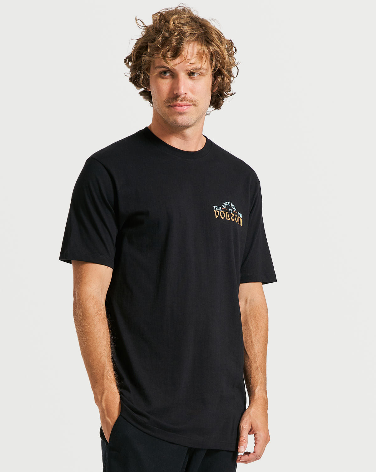 Camiseta Volcom Regular Legend Preta