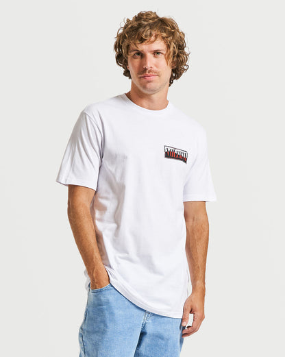 Camiseta Volcom Regular Surf Vitals Jack Branca