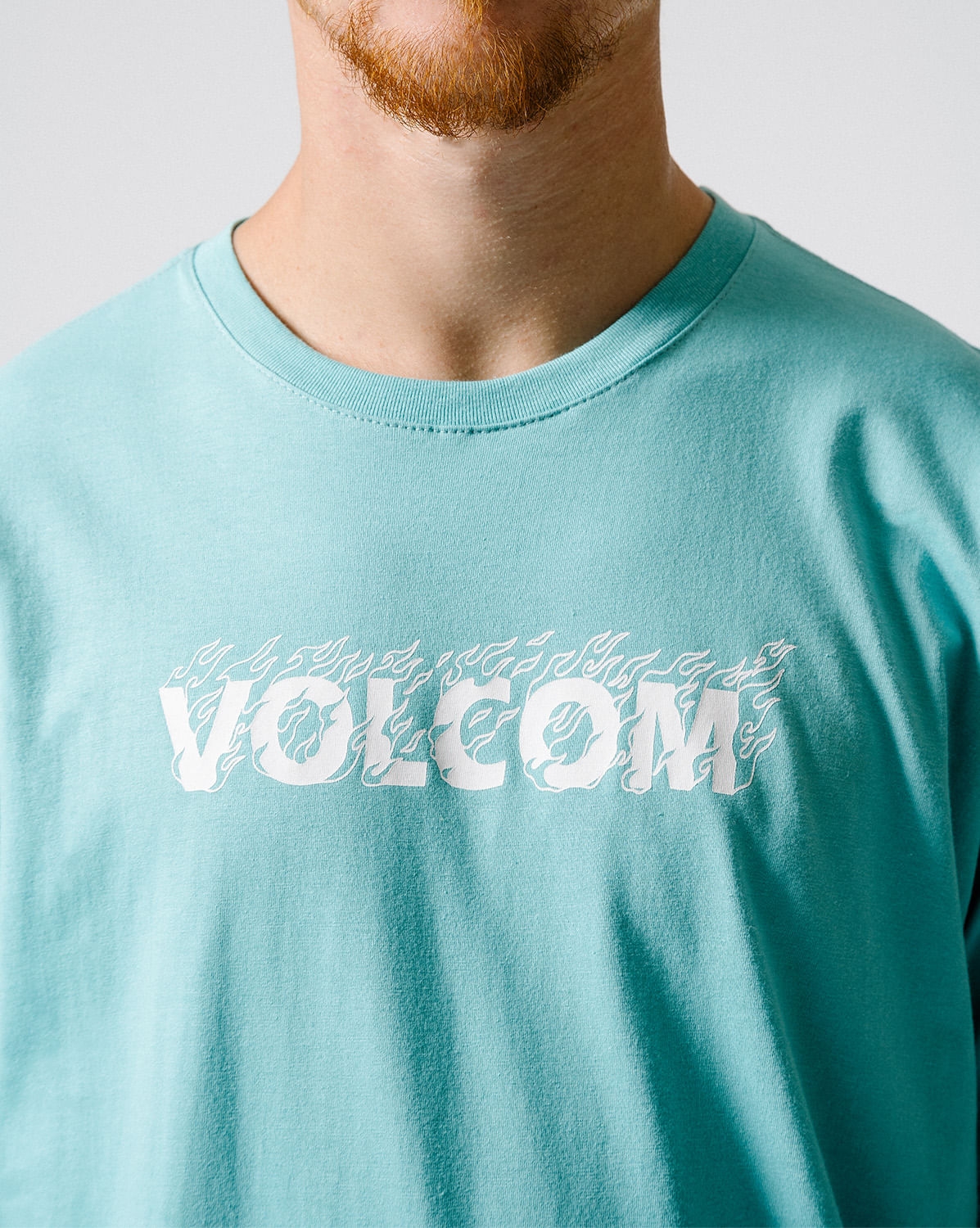 Camiseta Volcom Regular Fire Fight  Azul