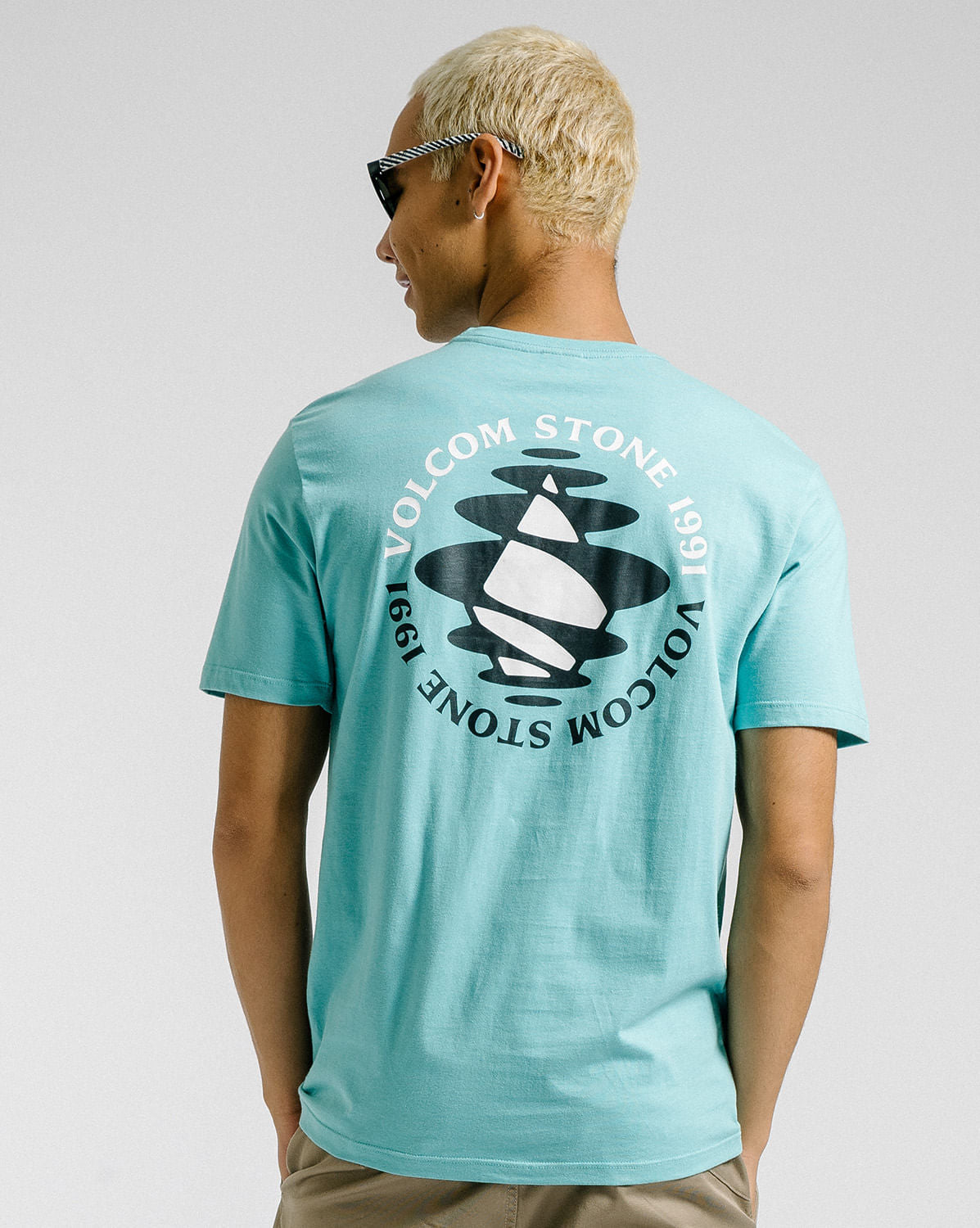 Camiseta Volcom Regular Osmosis Azul