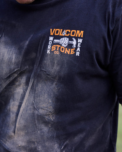 Camiseta Volcom Workwear Nailed Preta