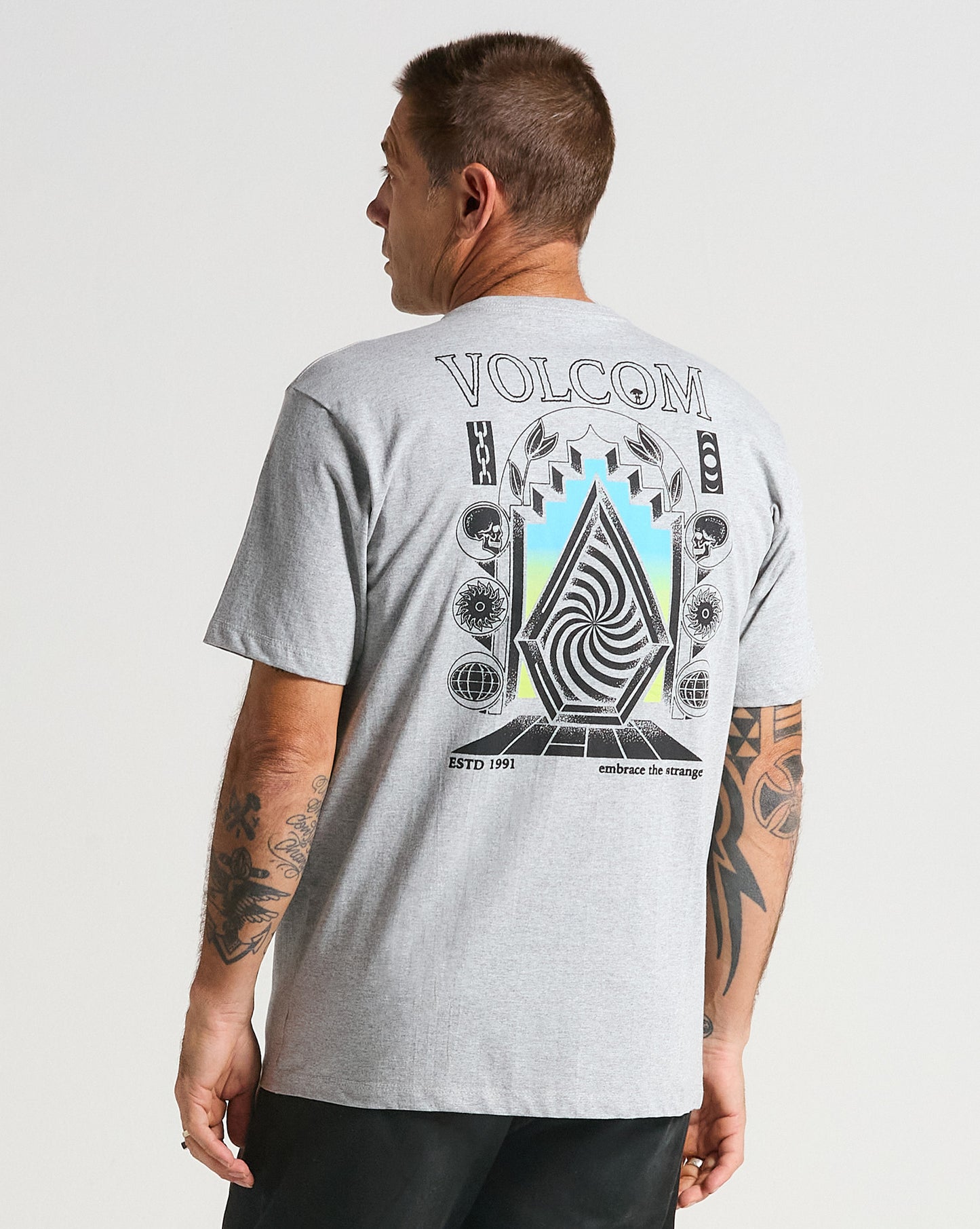 Camiseta Volcom Hypnotix Cinza