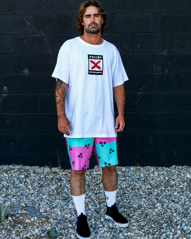 Volcom Guy Camiseta Volcom Schroff X Volcom Branca - Volcom Brasil - Loja Oficial