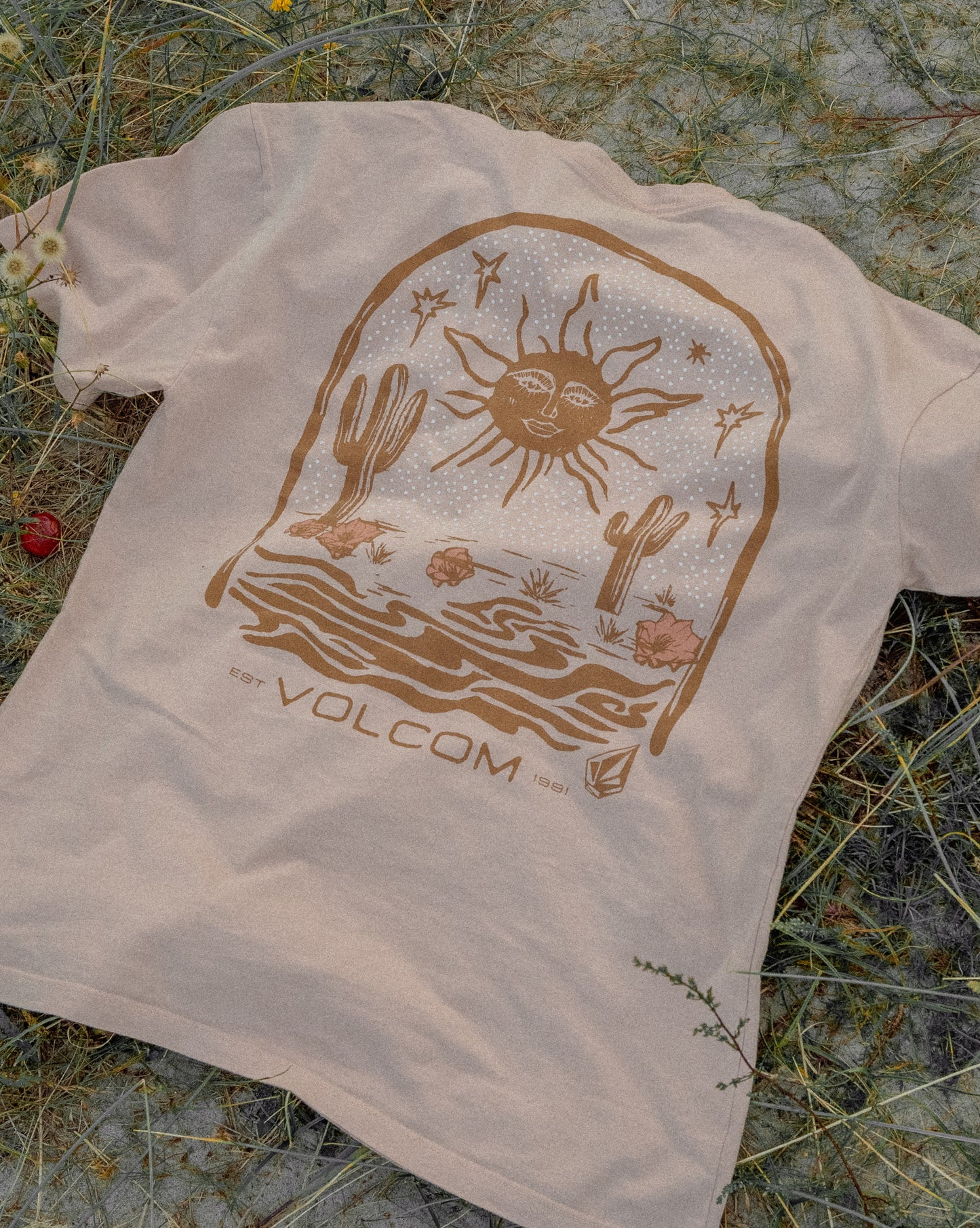 Camiseta Volcom Stones Throw Rosa