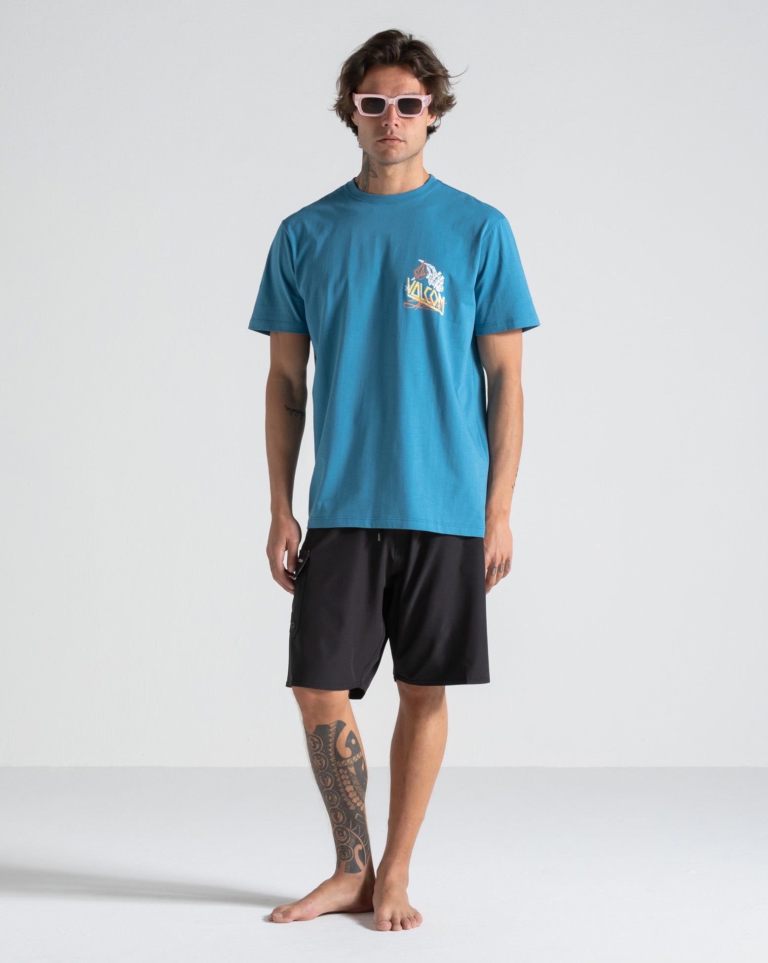 Volcom 青 Tシャツ コットン　ビンテージ　L Volcom 青 Tシャツ コットン ビンテージ L Volcom 青 Tシャツ