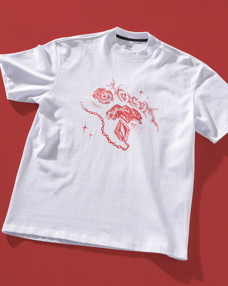 Camiseta Comfort Fit Volcom Death Truction Branca