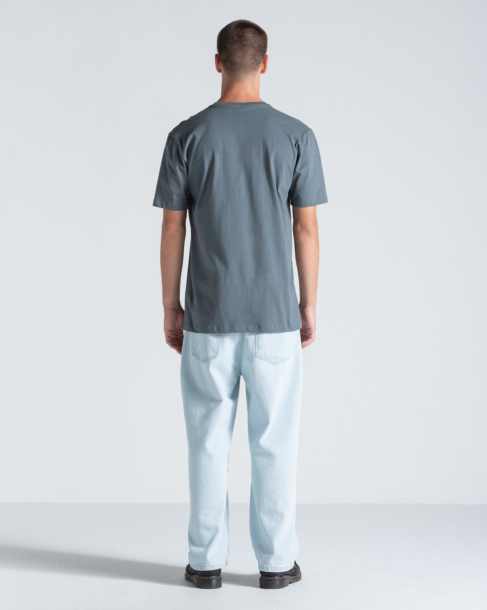 ⚠️ SOG Camiseta Regular Volcom Solid Stone Cinza Chumbo - Volcom Brasil