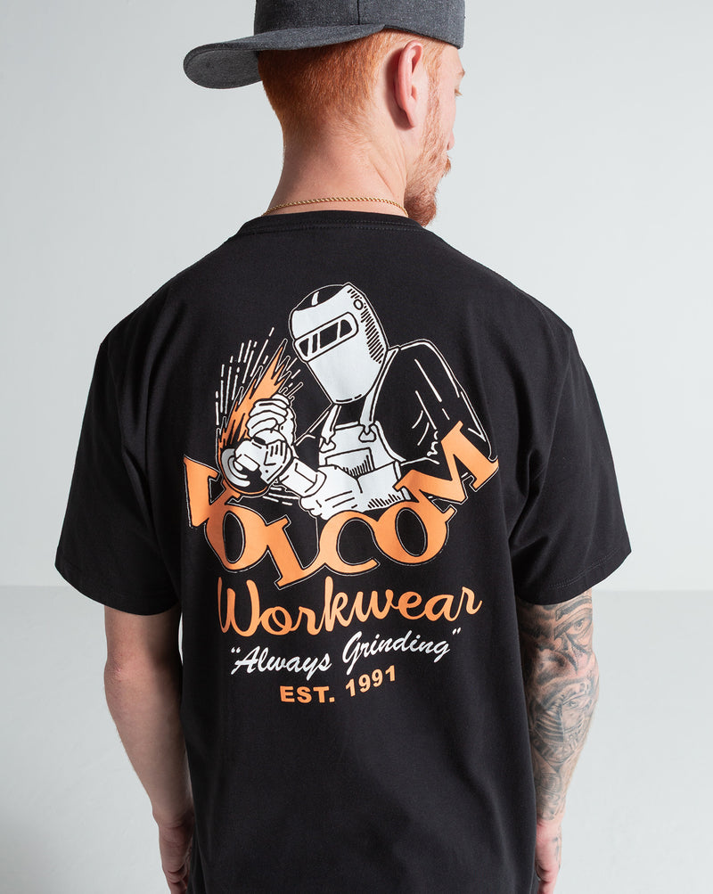 Camiseta Regular Volcom Grindit Preta