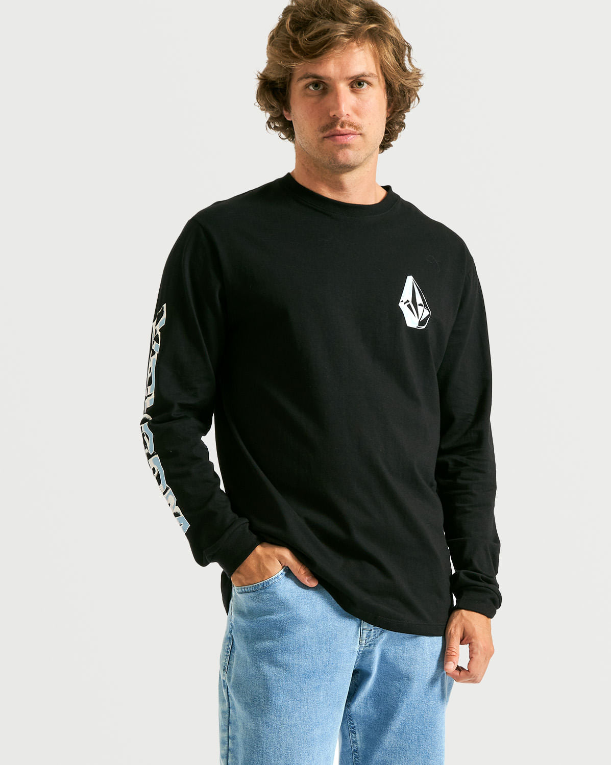 Camiseta Volcom Manga Longa Chromestone Preta