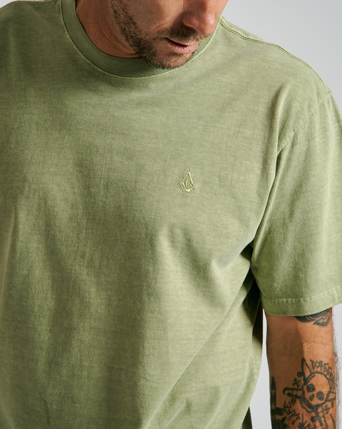 Camiseta Volcom Regular Solid Stone Verde