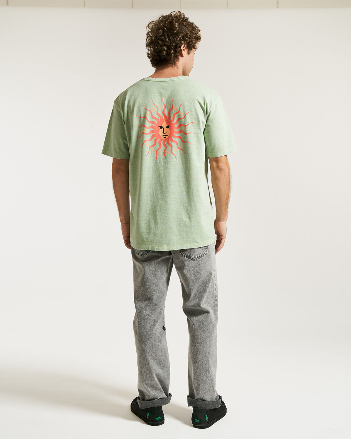 Camiseta Volcom Regular Solarian Verde