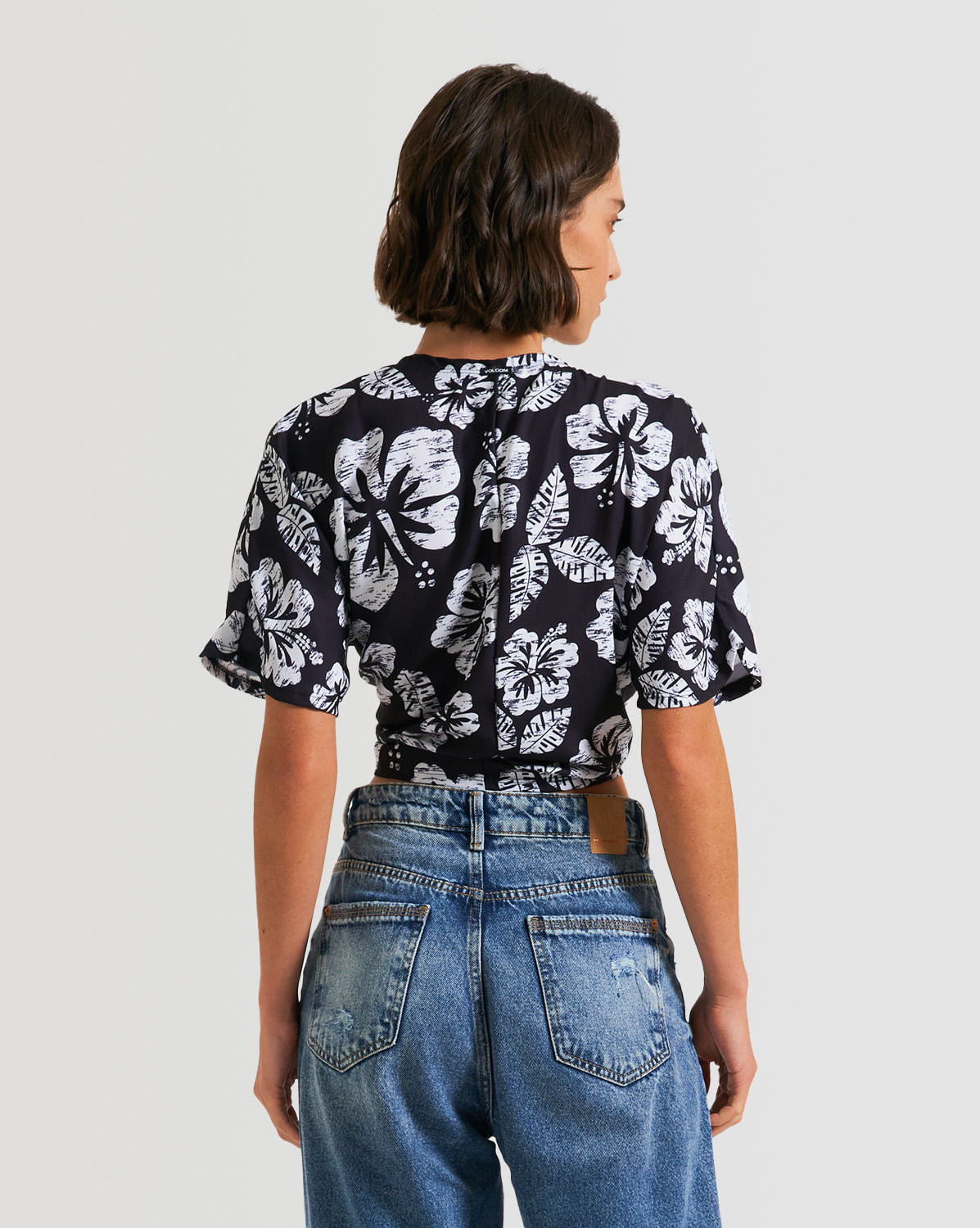 Blusa Volcom Coco Skillz Preta