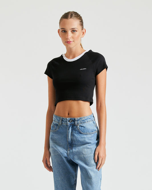 Camiseta Volcom Cropped Lil Volcom Preta