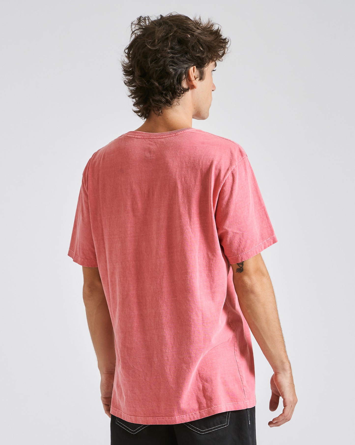 Camiseta Volcom Benny Rosa