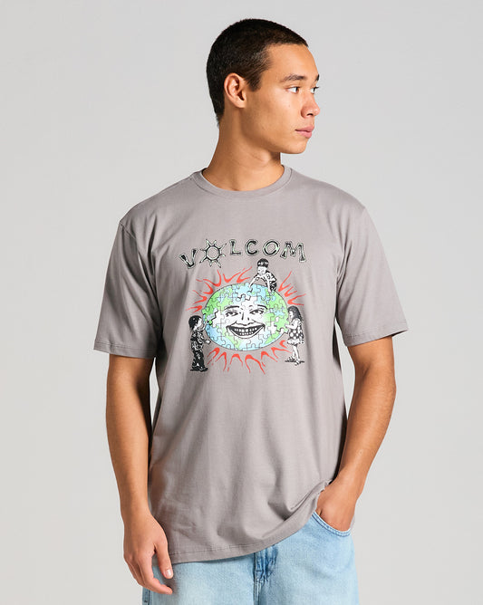 Camiseta Volcom Keutchi Cinza