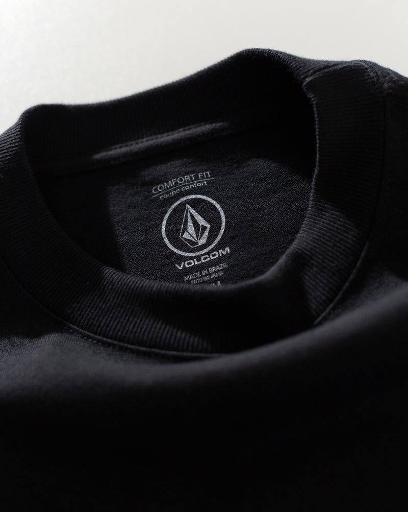 Camiseta Comfort Fit Volcom Time Wave Preta