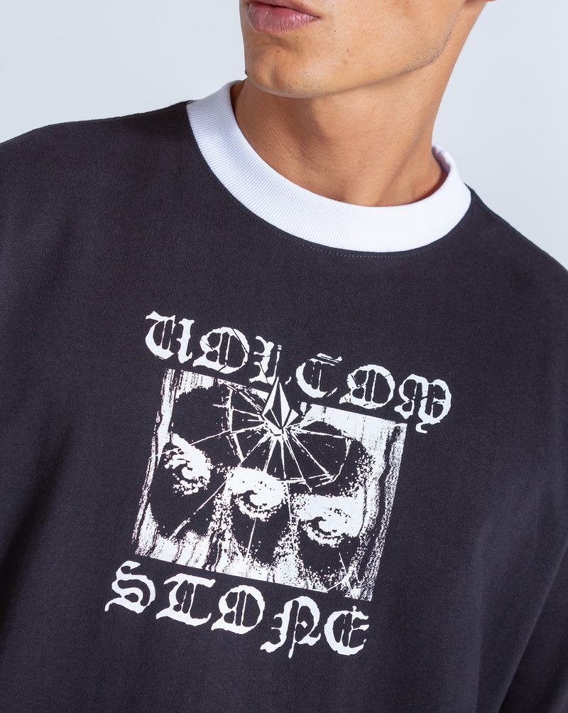 Camiseta Comfort Fit Volcom Third Impact Preta