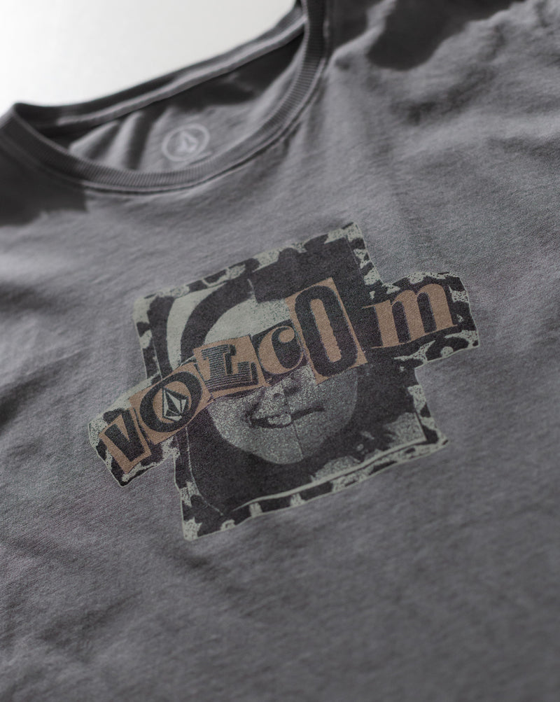 Camiseta Especial Volcom Sneer Preta