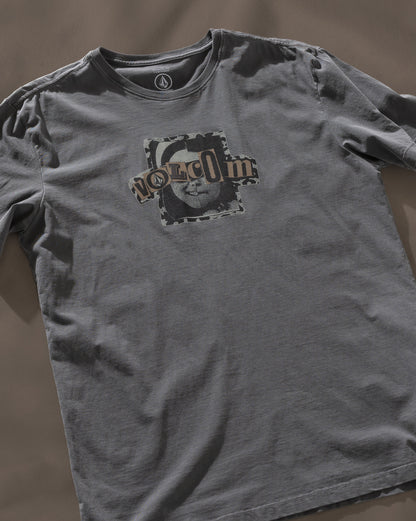 Camiseta Especial Volcom Sneer Preta