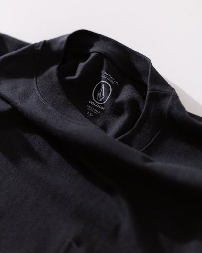 Camiseta Comfort Fit Volcom Solo Wolf Preta
