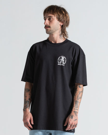 Camiseta Comfort Fit Volcom Solo Wolf Preta