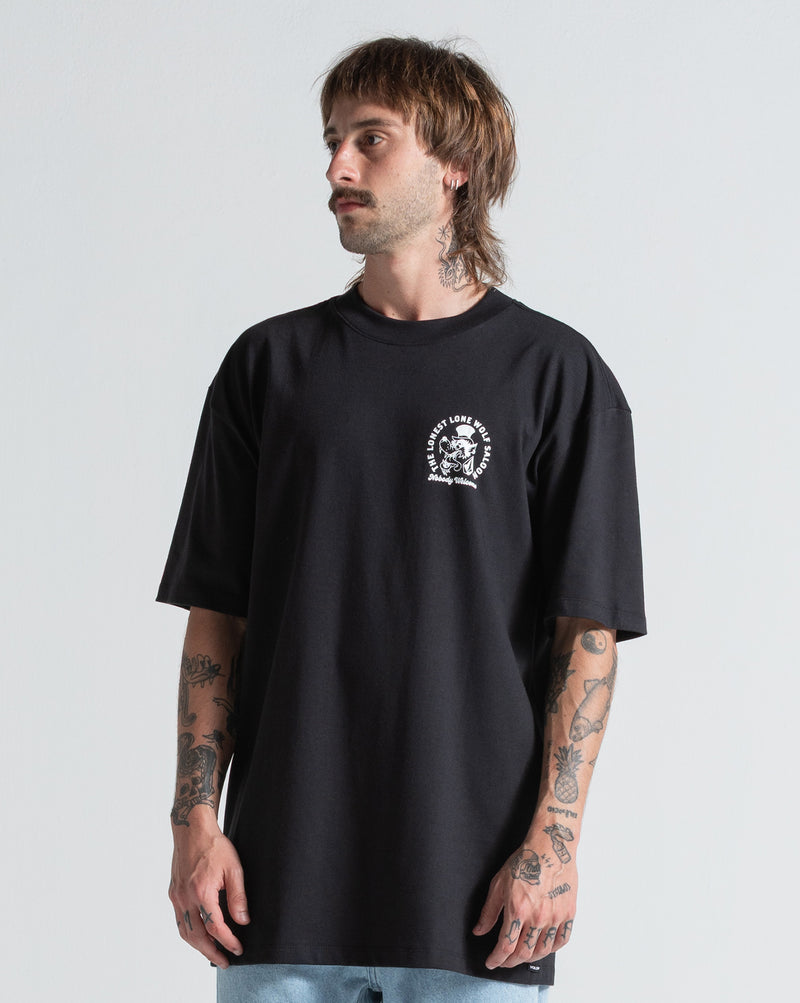 Camiseta Comfort Fit Volcom Solo Wolf Preta