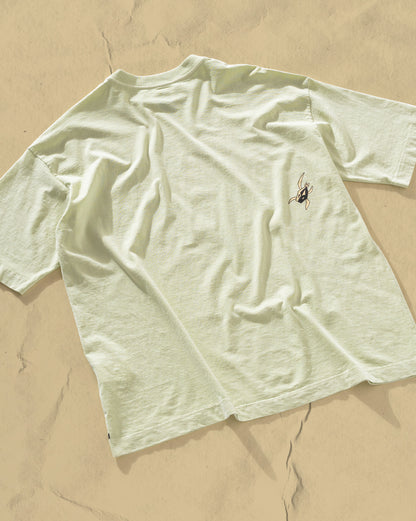 Camiseta Boxy Fit Volcom FA x Alucinandinho Cosmic Bixo Verde