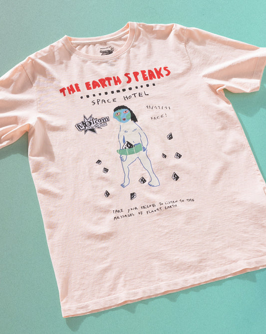 Camiseta Especial Volcom FA x Alucinandinho Earth Speaks Rosa