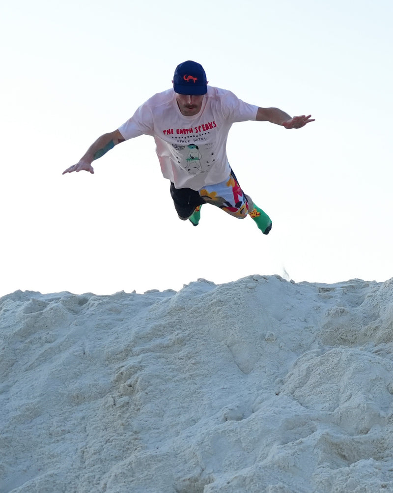 Camiseta Especial Volcom FA x Alucinandinho Earth Speaks Rosa