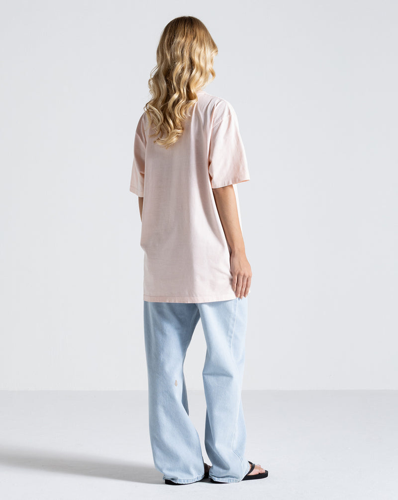 Camiseta Especial Volcom FA x Alucinandinho Earth Speaks Rosa