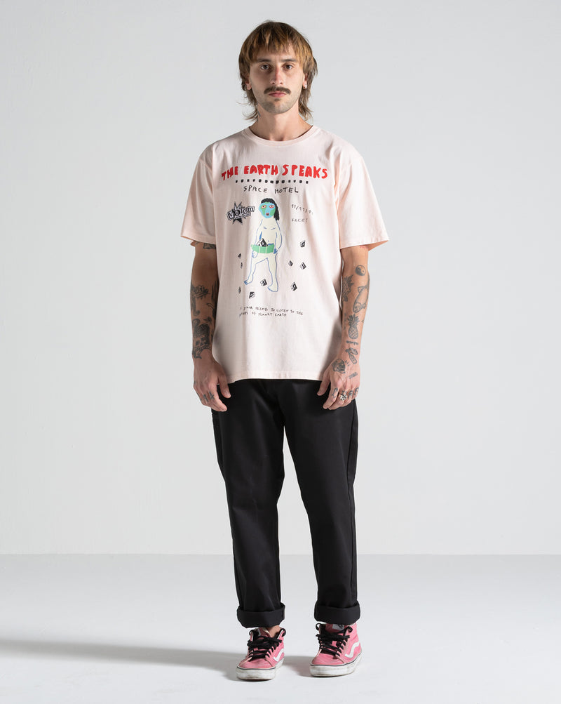 Camiseta Especial Volcom FA x Alucinandinho Earth Speaks Rosa